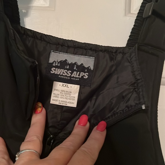 Bundle of men’s snow pants and overalls, - Picture 6 of 7